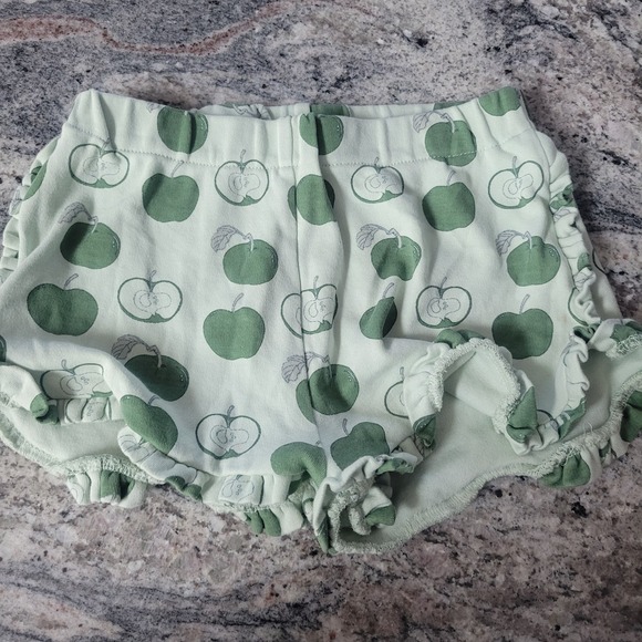 Quinn Other - Kate Quinn Apple Shorts Sz 5Y